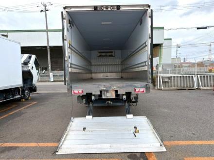 増々トン　ワイド　格納ゲート付　冷凍バン