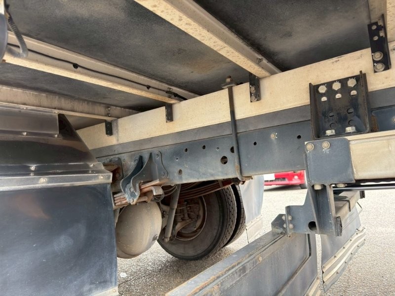 増々トン　ワイド　格納ゲート付　冷凍バン