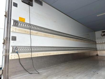 増々トン　ワイド　格納ゲート付　冷凍バン