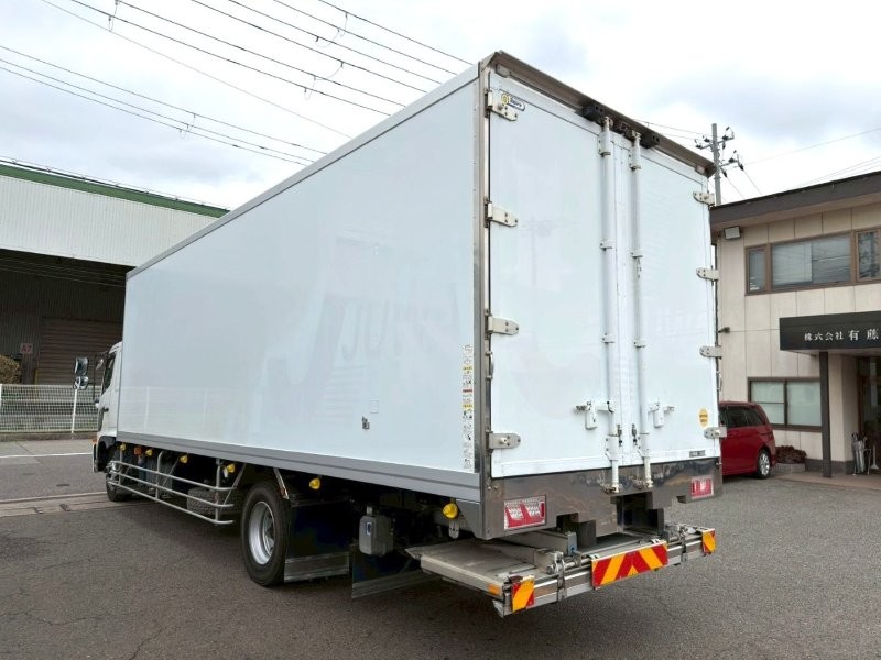 増々トン　ワイド　格納ゲート付　冷凍バン
