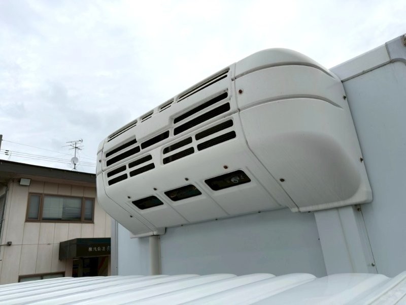 増々トン　ワイド　格納ゲート付　冷凍バン