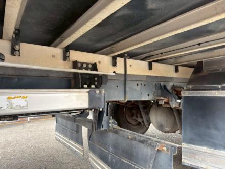 増々トン　ワイド　格納ゲート付　冷凍バン