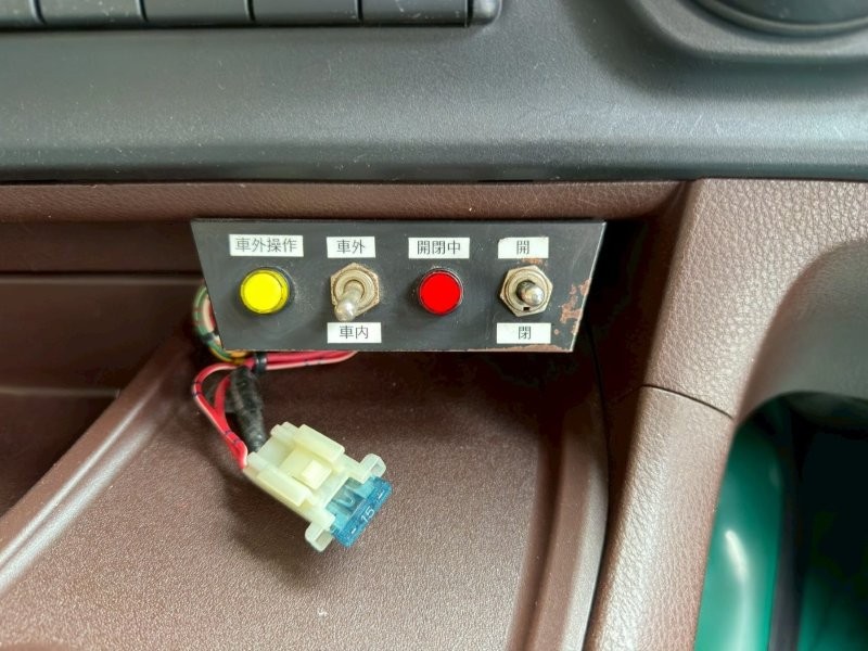 22t仕様　バラ麦運搬車