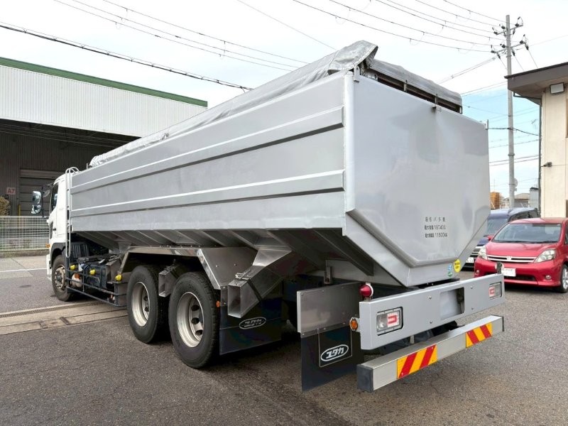 22t仕様　バラ麦運搬車