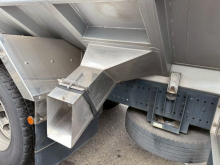 22t仕様　バラ麦運搬車