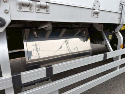 25t仕様　３軸高床　アルミウイング