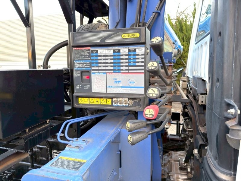 増々トン　クレーン付アームロール