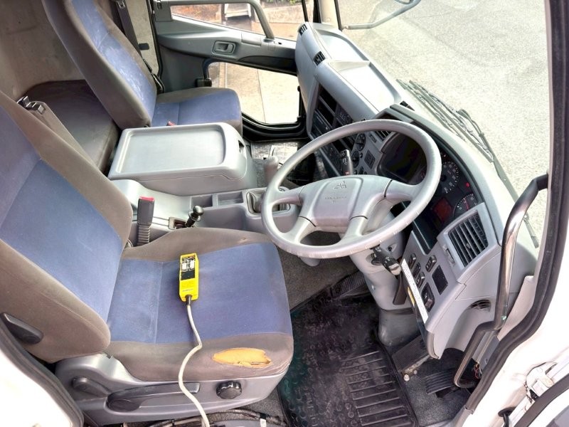 増々トン　クレーン付アームロール