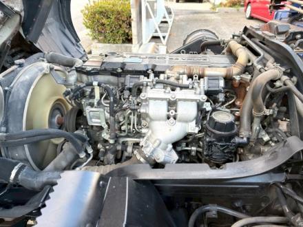 増々トン　クレーン付アームロール