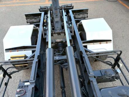 増々トン　クレーン付アームロール