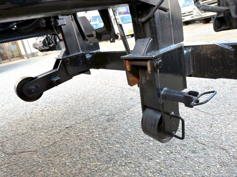 増々トン　クレーン付アームロール