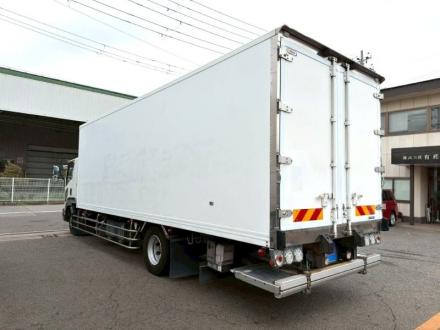 増々トン　ワイド　格納ゲート付冷凍バン