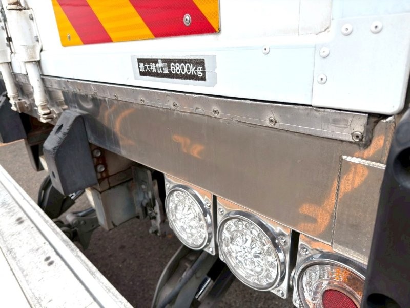 増々トン　ワイド　格納ゲート付冷凍バン