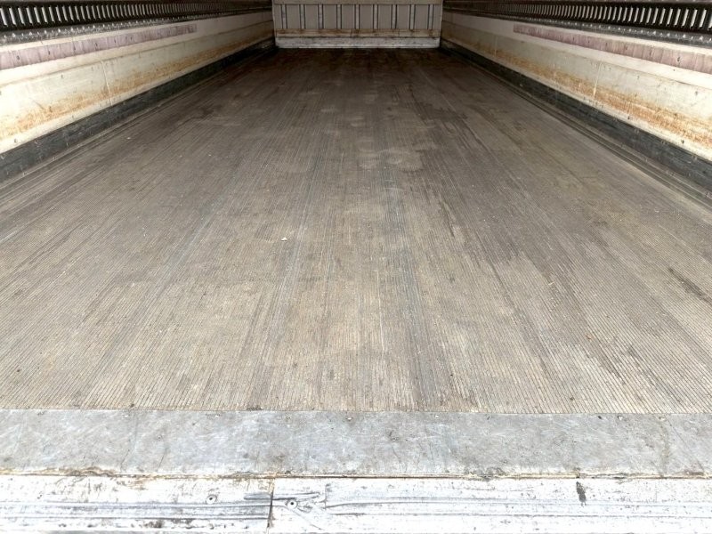 増々トン　ワイド　格納ゲート付冷凍バン