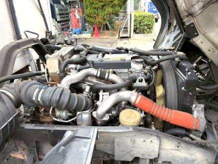 増々トン　ワイド　格納ゲート付冷凍バン