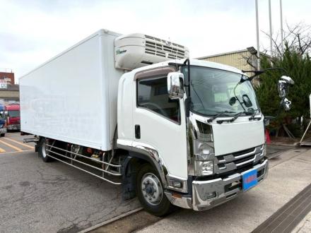 増々トン　ワイド　格納ゲート付冷凍バン