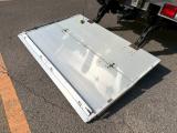 ４t　ワイド　格納ゲート付冷凍バン