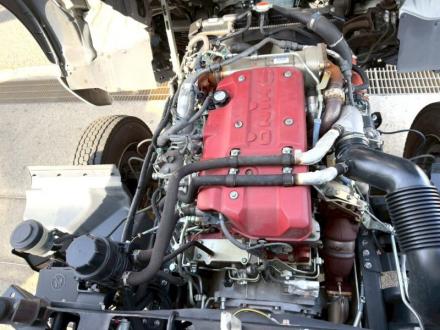 ４t　ワイド　格納ゲート付冷凍バン