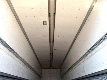 25t仕様　３軸高床　アルミウイング