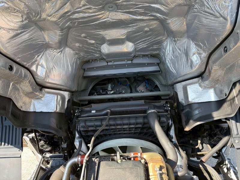 25t仕様　３軸高床　アルミウイング