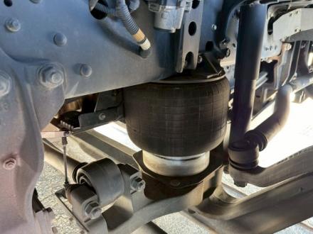 25t仕様　３軸高床　アルミウイング