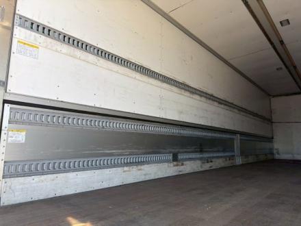 25t仕様　３軸高床　アルミウイング