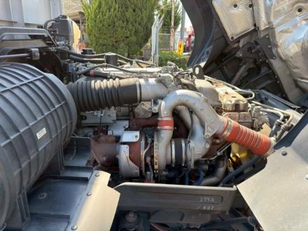 25t仕様　３軸高床　アルミブロック平ボデー