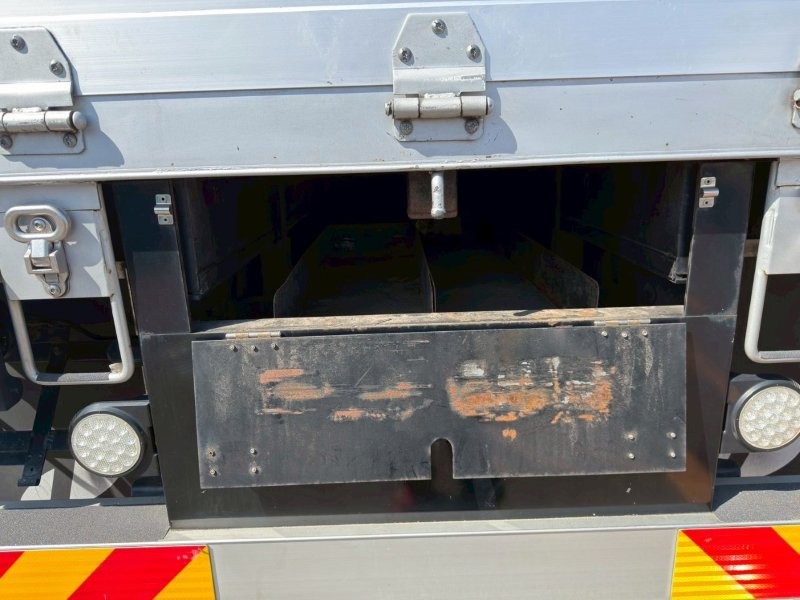 25t仕様　３軸高床　アルミブロック平ボデー