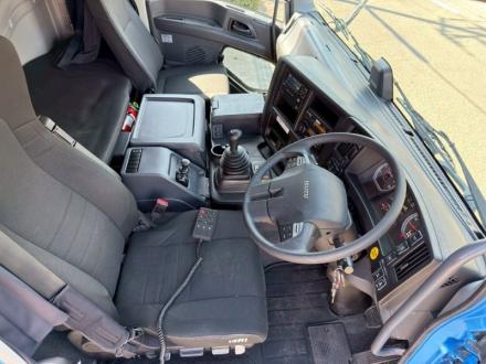 25t仕様　３軸高床　アルミブロック平ボデー