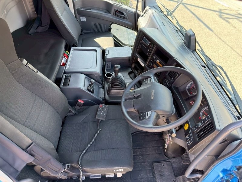 25t仕様　３軸高床　アルミブロック平ボデー