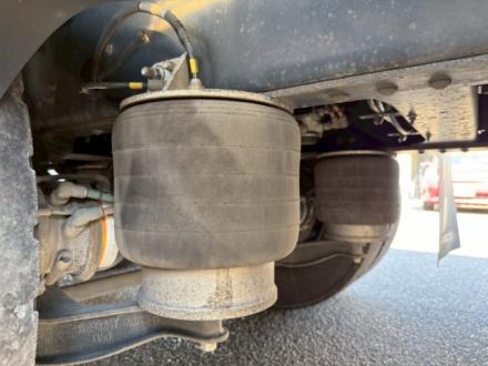 25t仕様　３軸高床　アルミブロック平ボデー